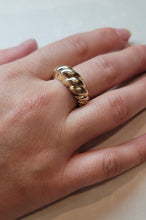 Load image into Gallery viewer, Aspyn Twisted Ring