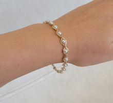 Load image into Gallery viewer, Mila Pearl Bracelet