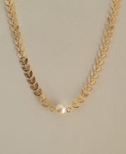 Load image into Gallery viewer, Zara Pearl Choker