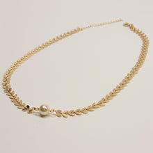 Load image into Gallery viewer, Zara Pearl Choker