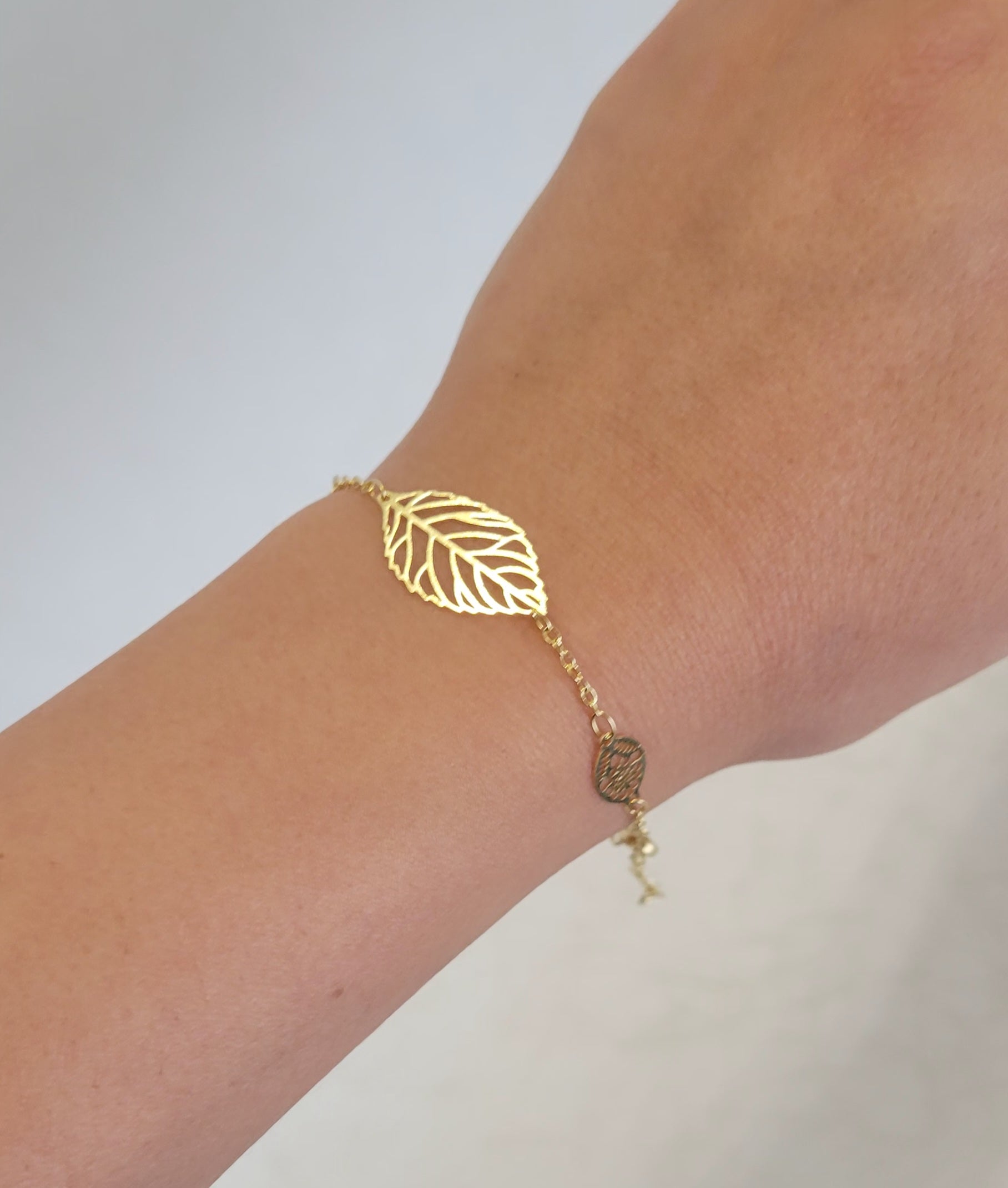 Leaf bracelet