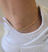 Load image into Gallery viewer, Melania Ball Anklet
