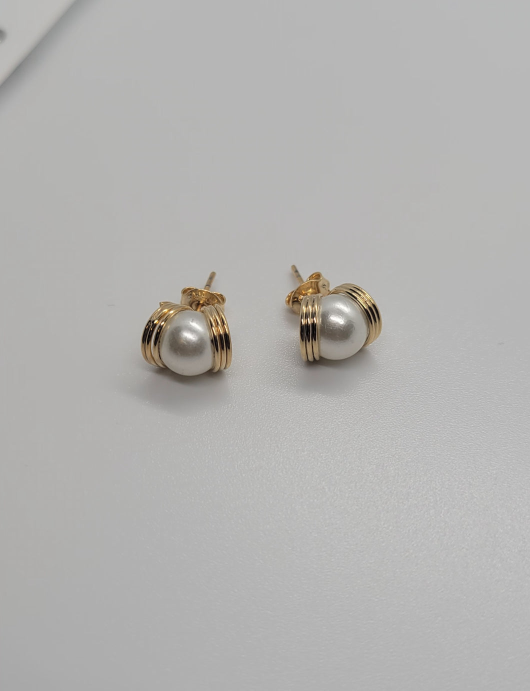 Samara Pearl Studs